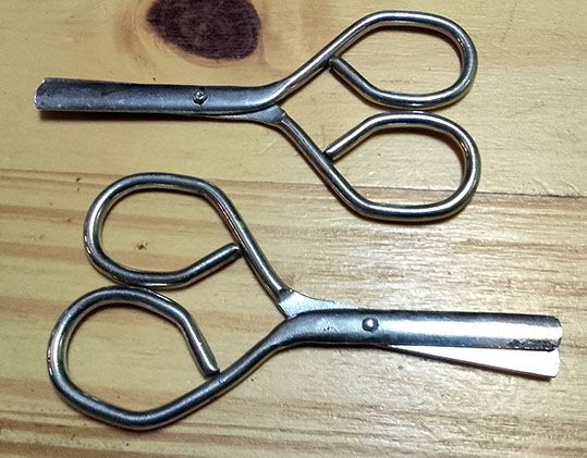 Tijeras escolares antiguas - Lote de 2