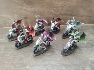Figuras dragón en moto pack de 7