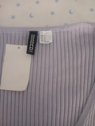 Blusa H&M Morada Talla XS