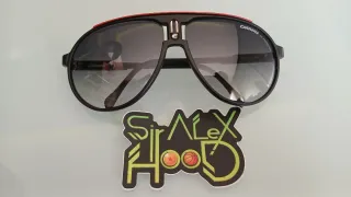 Gafas de sol Carrera negras y rojas