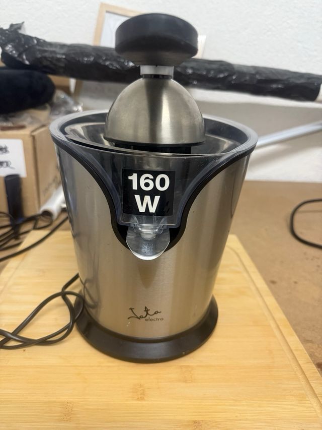 Extractor de Jugo Jata 160W