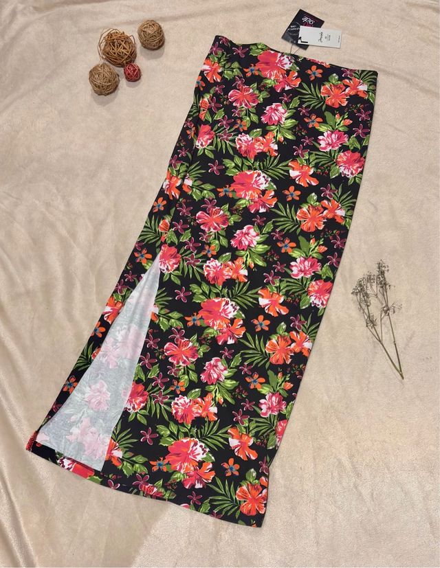 Falda larga estampada floral