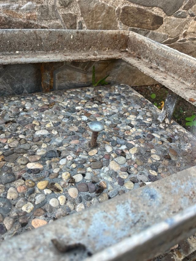 Arqueta de hormigón con grava