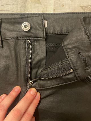 Minigonna similpelle nera taglia XS find