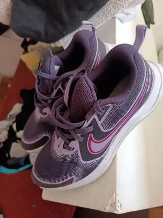 Nike Bambas Niña/o Talla 37,5