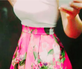 Vestido de fiesta floral rosa