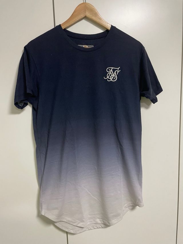 Camiseta SikSilk Degradado Azul y Blanco