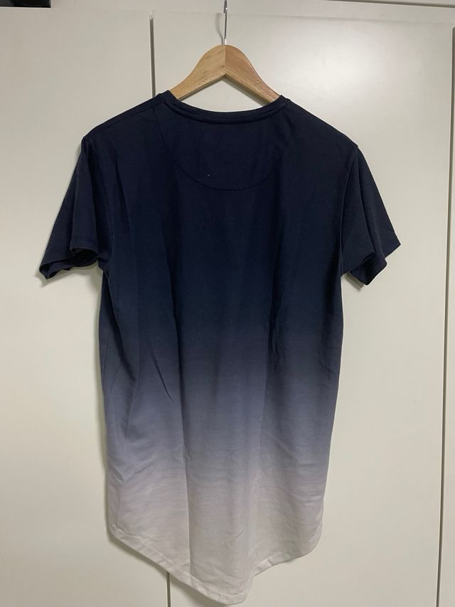 Camiseta SikSilk Degradado Azul y Blanco