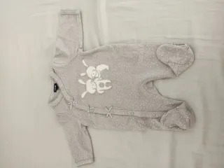 Tutina neonata grigia pois