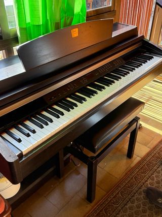 Piano Digital Yamaha CLP 200