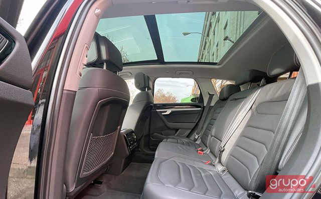 VOLKSWAGEN Touareg Premium 3.0 TDI Tip 4Mot