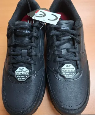 Zapatos Skechers Negros