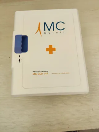 Armario botiquín primeros auxilios plástico