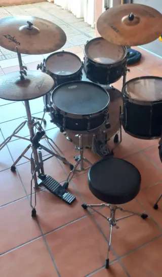 Batería Tama Superstar Hyperdrive Completa