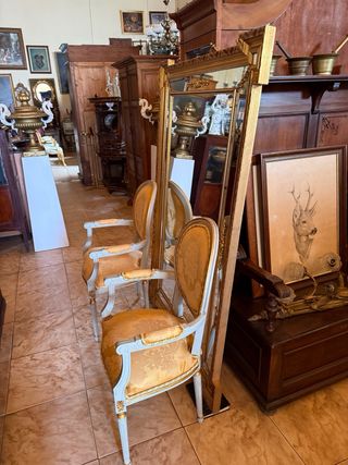 Sillones y espejo estilo Luis XV