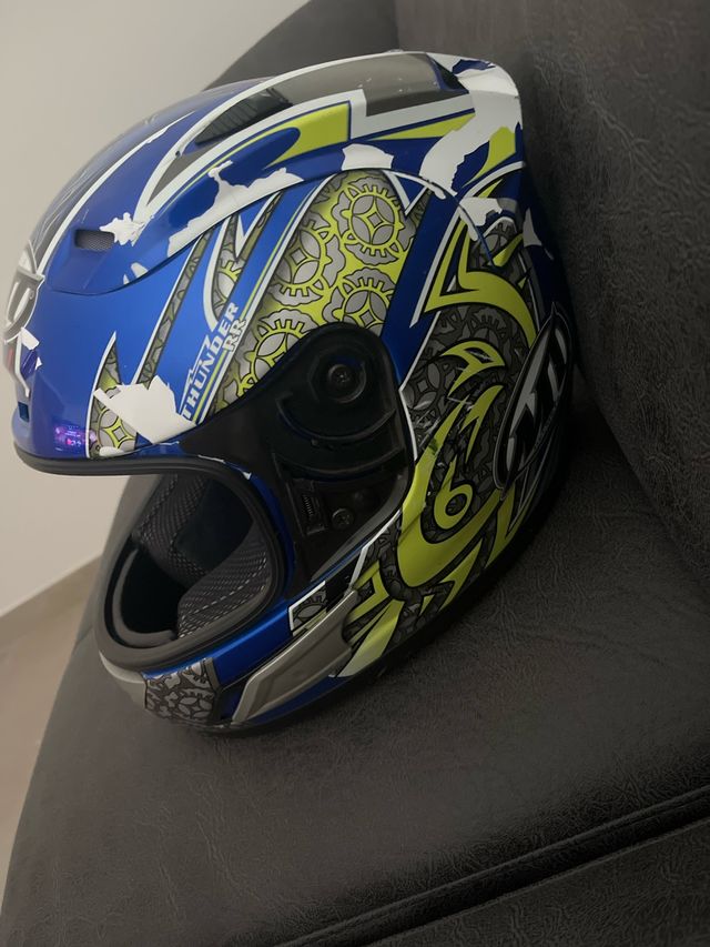 Casco de moto MT Thunder RR