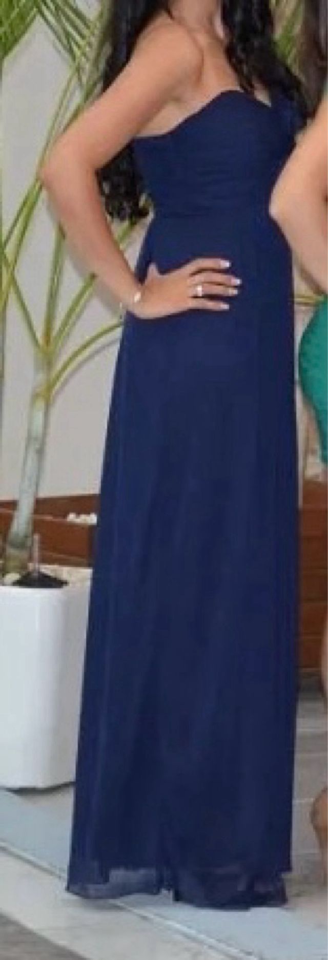 Vestido azul de fiesta un hombro