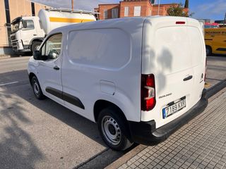 Alquiler Citroen Berlingo 2019