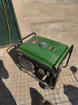 Generador Eléctrico Hurricane HG5000CL