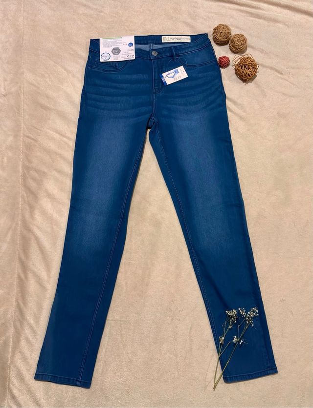 Vaqueros pitillo sin estrenar