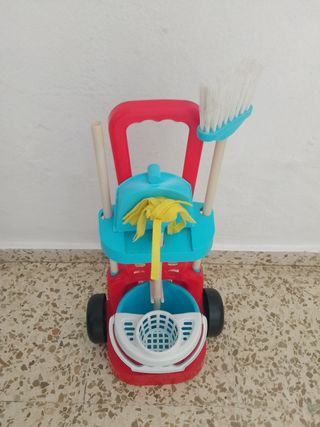 Carrito de limpieza infantil