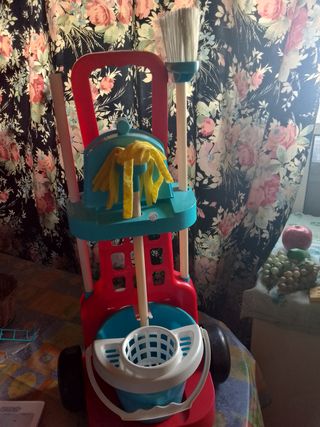 Carrito de limpieza infantil