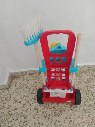 Carrito de limpieza infantil