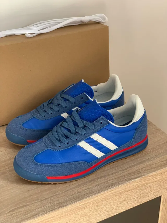 Zapatillas. Número 39