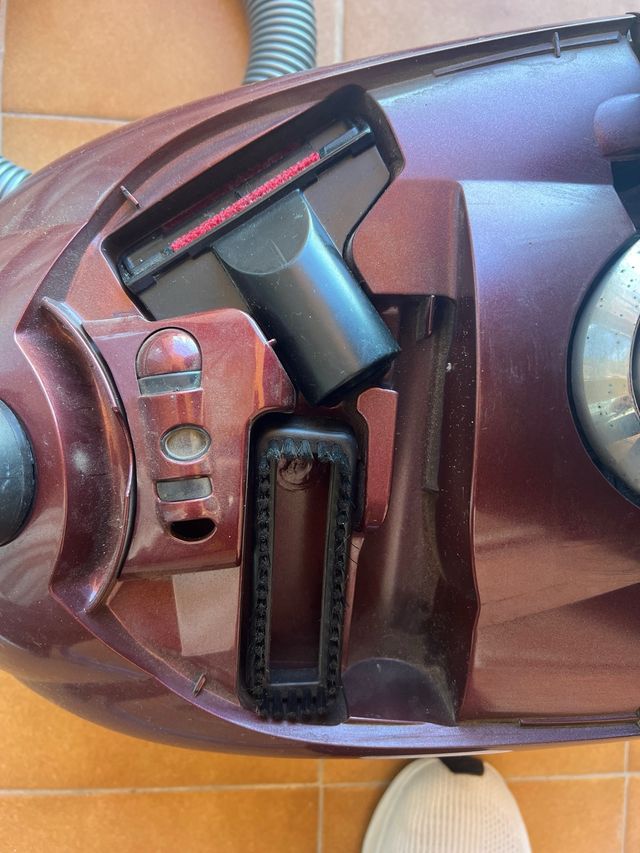 Aspirador Solac Brise 1800W