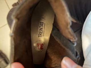 Botines de piel negros y plateados