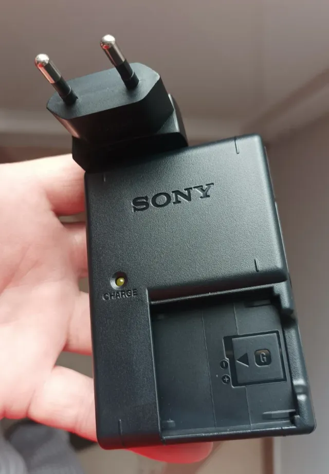 CARGADOR SONY MÁS BATERÍA TIPO G!!NUEVA!!