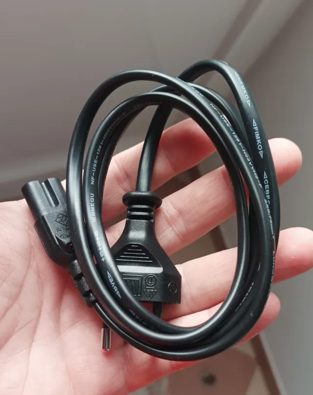 CARGADOR SONY MÁS BATERÍA TIPO G!!NUEVA!!