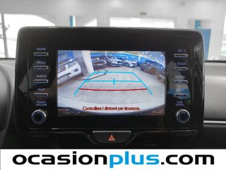 Toyota Yaris 1.0 70 Business 51 kW (69 CV)