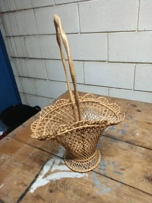 Cestas decorativas de mimbre y madera