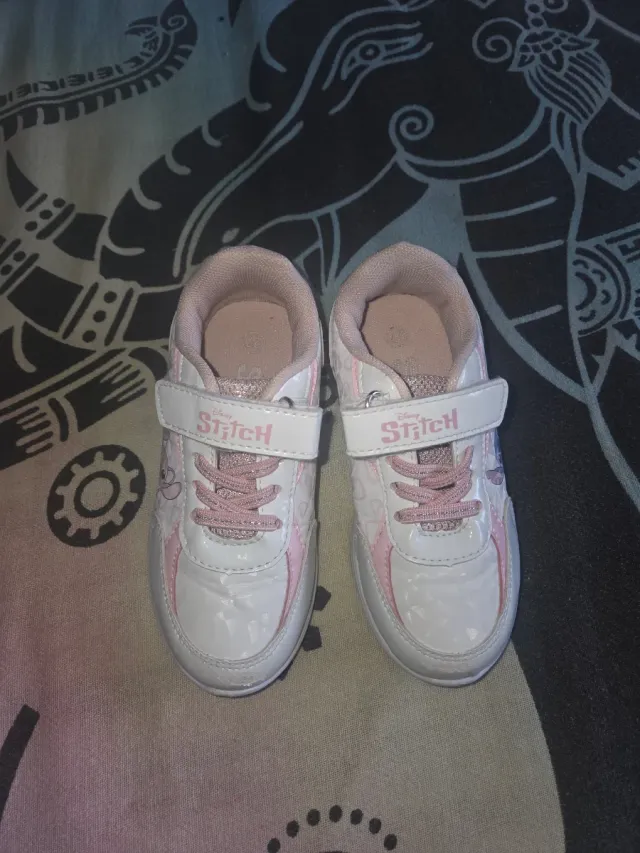 Deportivas niña Talla 27