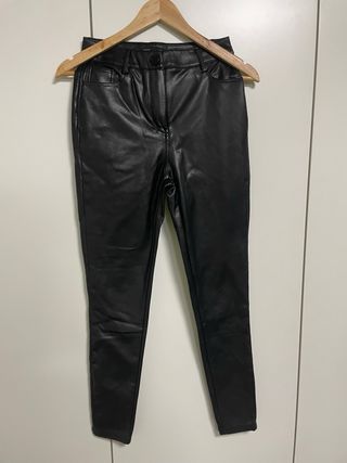 Pantalones de cuero negros mujer
