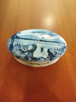 Portagioie in ceramica dipinta a mano