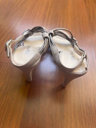 Sandalias de tacón Alba Moda Beige y Dorado
