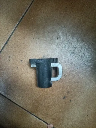 Candado porta cascos Vespino