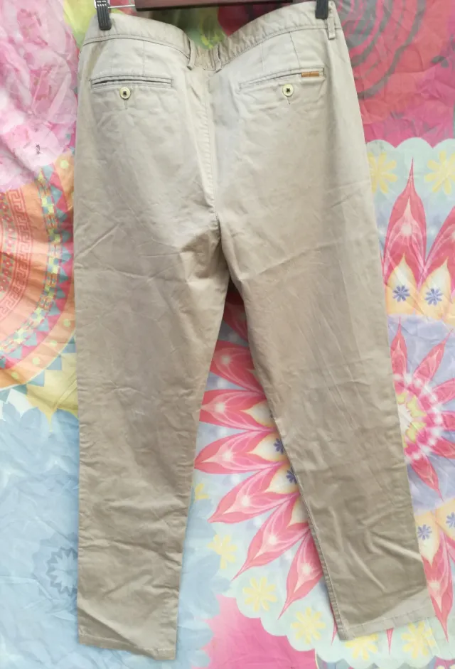 5 PANTALONES DE HOMBRE DISTINTOS COLORES:1X2,5 €