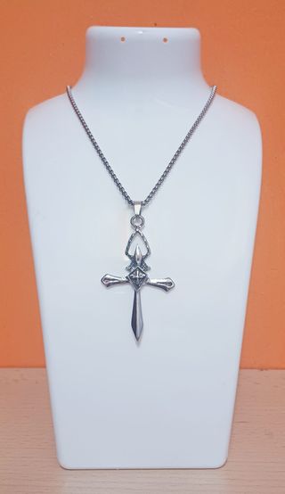 Colgante Cruz Espada Gótica Plateada + Cadena