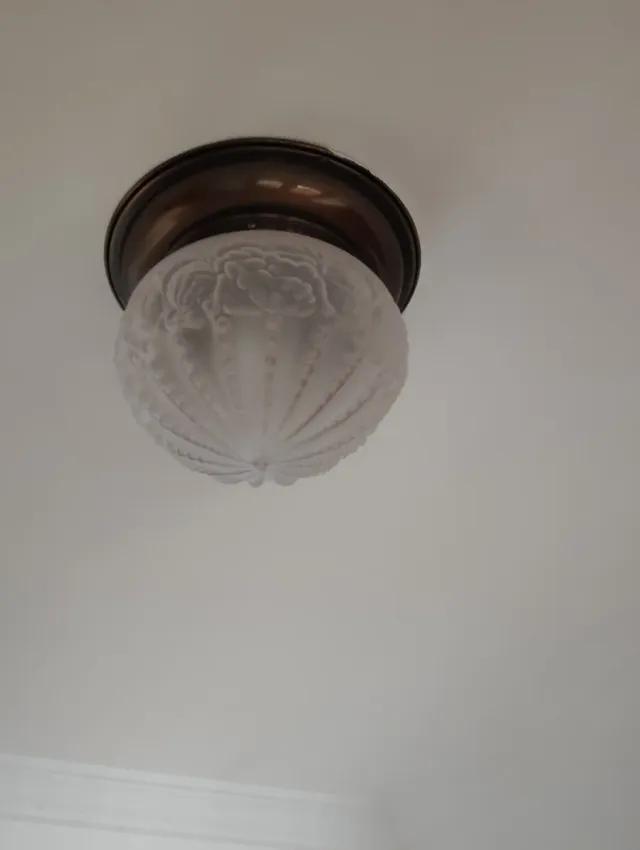 Lámpara de techo de cristal en el precio tres