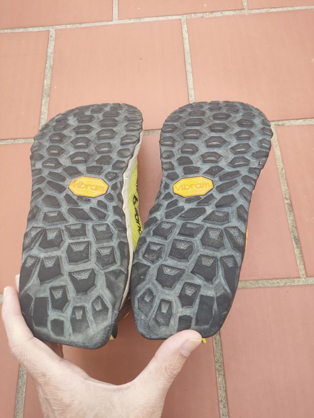 New Balance Hierro 6 Talla 42