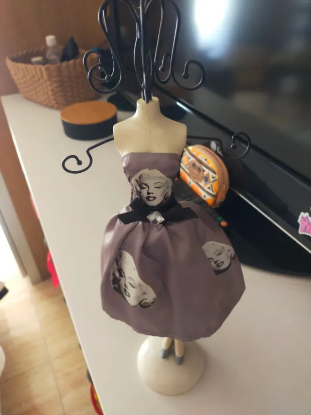 Soporte Joyas Maniquí Marilyn Monroe