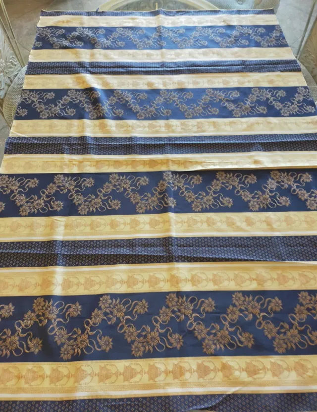 Retales de tela para tapicería y cojines