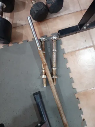 Mancuernas y barra larga