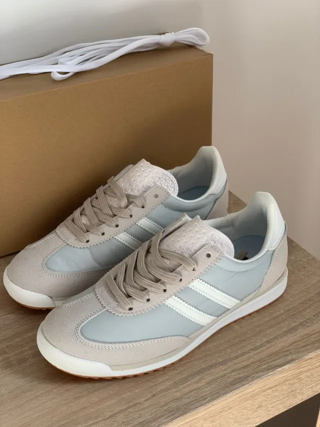 Zapatillas. Número 36