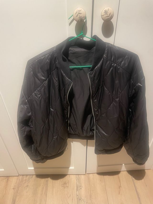 Chaqueta acolchada negra