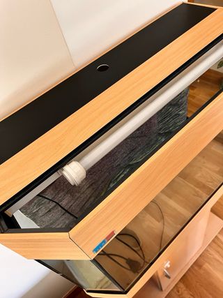 Acuario Eheim 140L con mueble