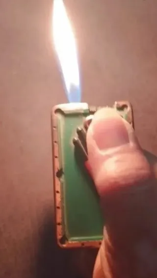 Mechero diseño mesa billar